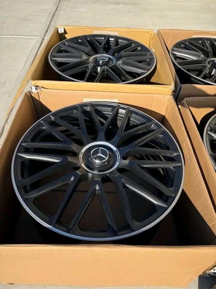 MERCEDES AMG 63 V4 STYLE ALLOY WHEELS - 5 x 112- GLOSS BLACK... - Image 3