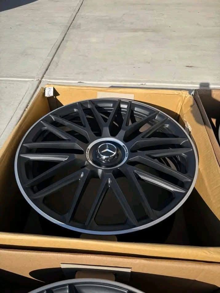 MERCEDES AMG 63 V4 STYLE ALLOY WHEELS - 5 x 112- GLOSS BLACK... - Image 4