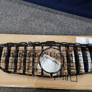 Gloss black, brand new, grill only no front camera. Fits 2015-2018 C300,C200,C250 & C43 W205