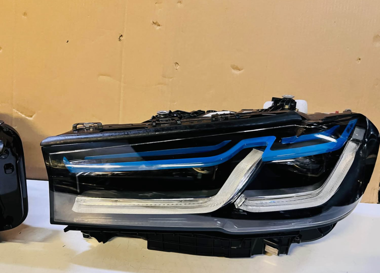 Genuine OEM BMW Laser LED Headlights * Complete Set: Left + Right Side * Fits BMW 5 Series G30 / G31 LCI Facelift * Advanced BMW Laserlight Technology * Adaptive LED High/Low Beam Function * Integrated LED DRL / Turn Signal Indicators * Signature Blue Laser Internal Design Elements * Premium brightness and long-range illumination * Factory mounting tabs and connectors * Ideal for replacement or facelift retrofit conversion - Image 5