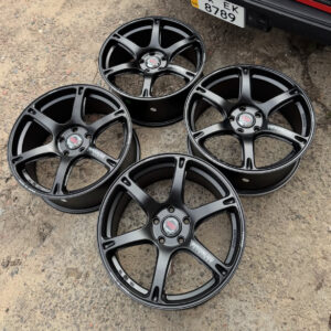 Brand new lightweight wheels available in R18&19