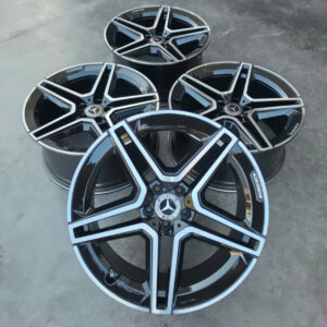 Brand new lightweight AMG wheels available in R18,19 & 21