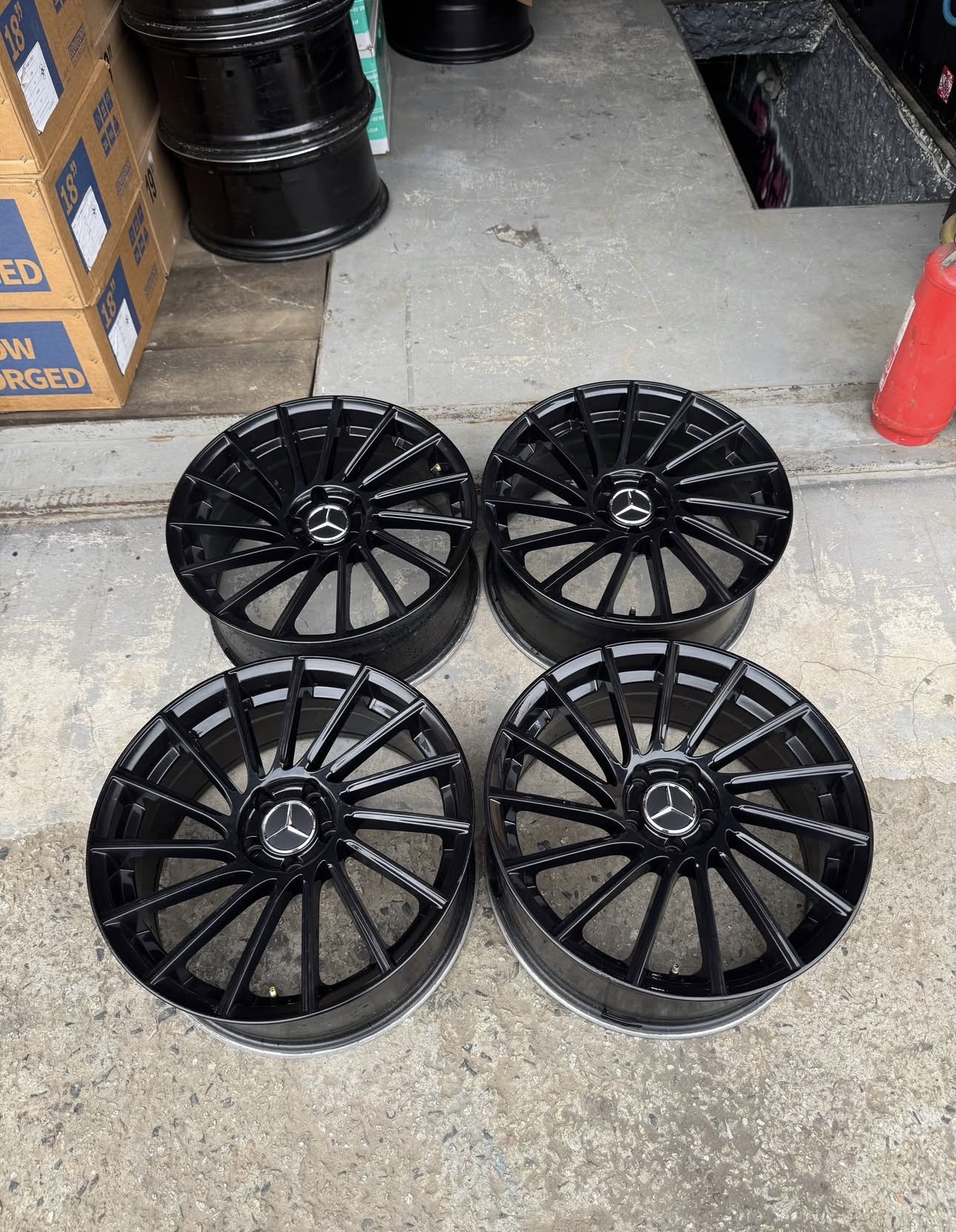 Brand new lightweight all black Mercedes Benz rims available in R18’19 & 21 - Image 5
