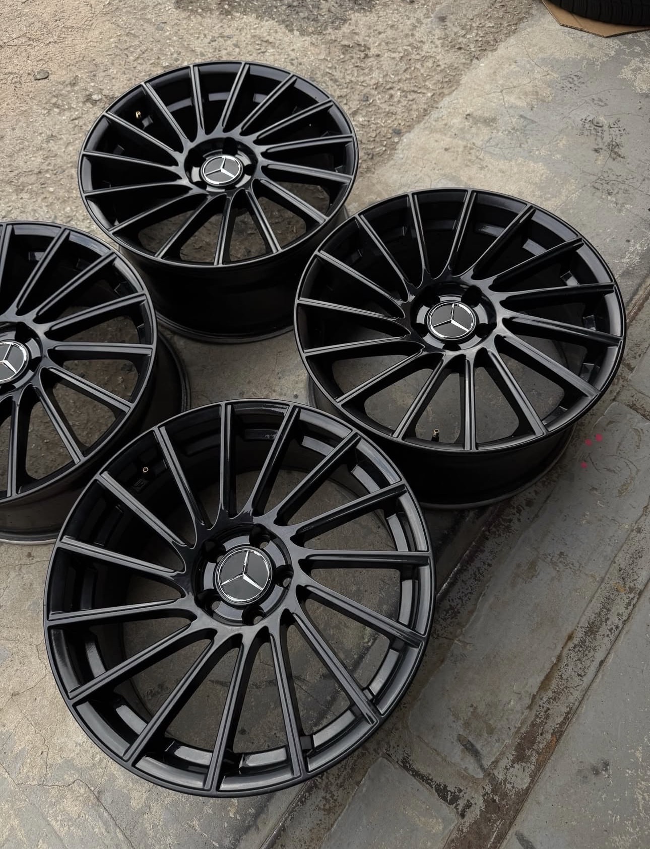 Brand new lightweight all black Mercedes Benz rims available in R18’19 & 21 - Image 4